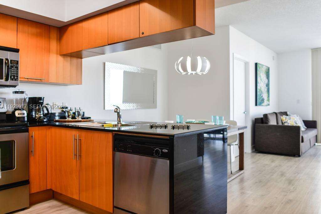 Opera Tower at 1750 Bayshore Dr, Miami, FL 33132 - For Rent photo 4