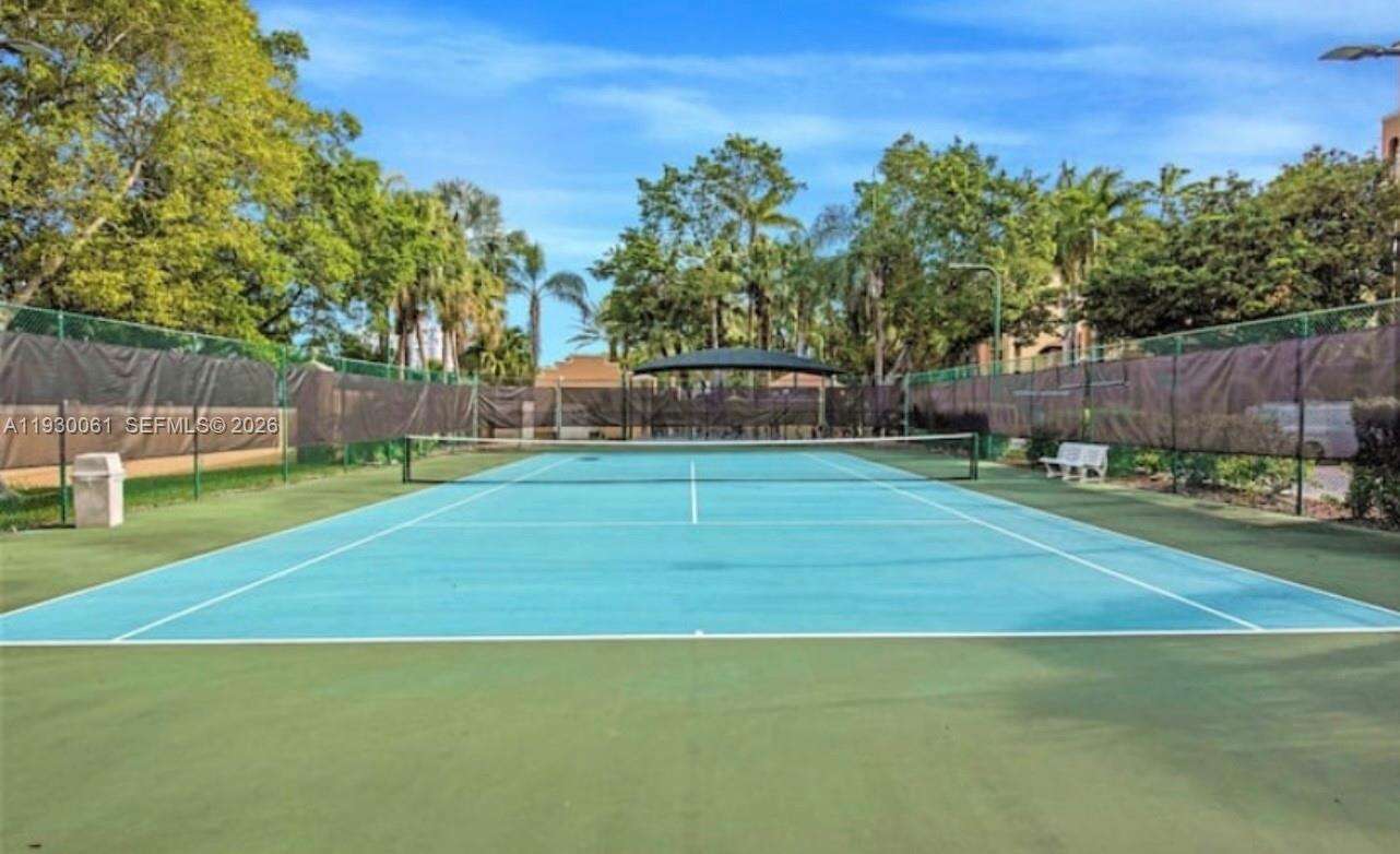 The Yacht Club At Aventura at 19801 Country Club Dr, Aventura, FL 33180 - For Rent photo 19