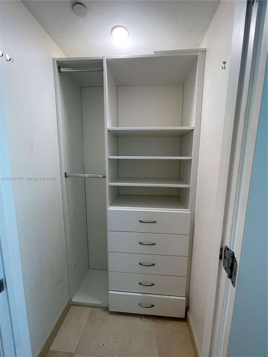 Jade Beach at 17001 Collins Ave, Sunny Isles Beach, FL 33160 - For Rent photo 8