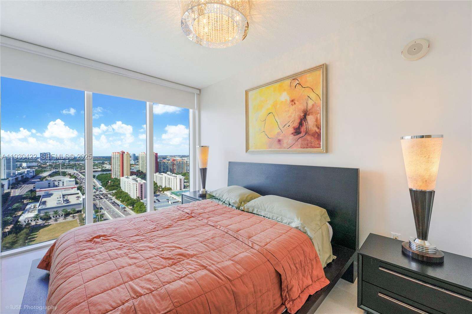 La Perla at 16699 Collins Ave, Sunny Isles Beach, FL 33160 - For Rent photo 13