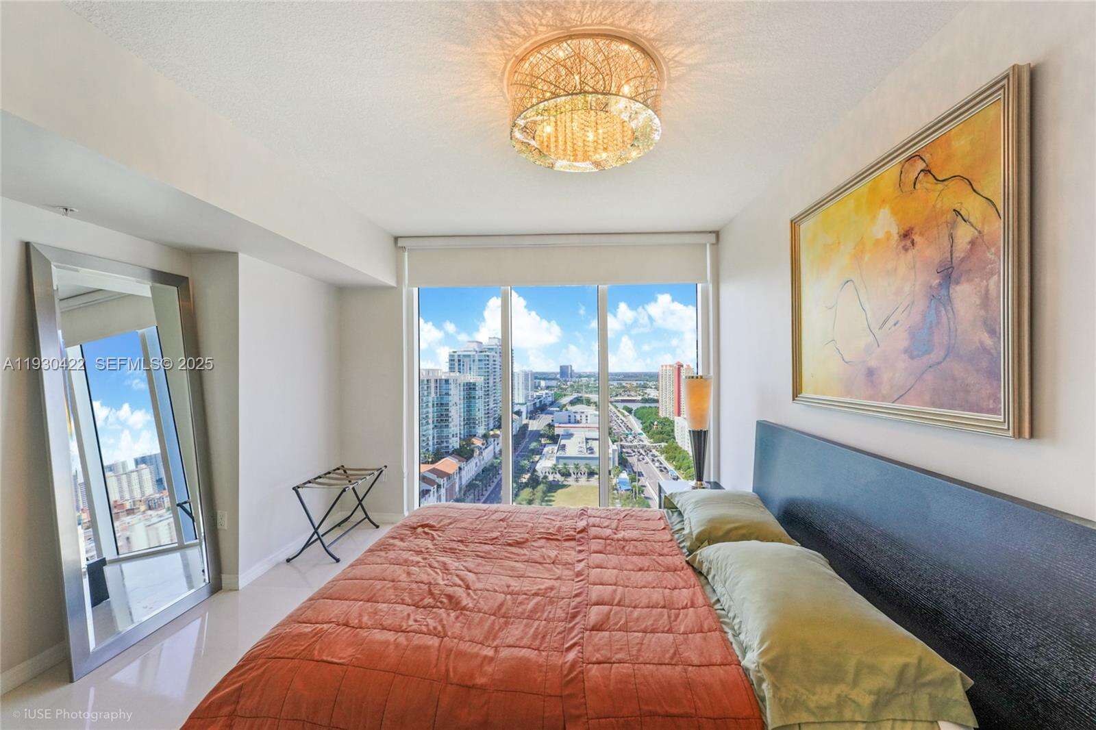 La Perla at 16699 Collins Ave, Sunny Isles Beach, FL 33160 - For Rent photo 14