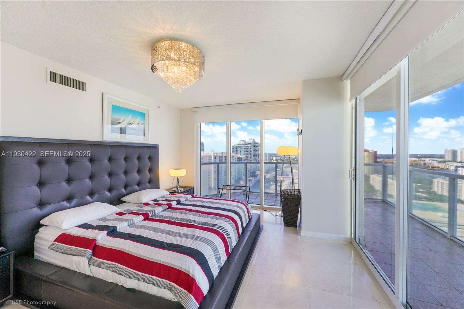 La Perla at 16699 Collins Ave, Sunny Isles Beach, FL 33160 - For Rent photo 9