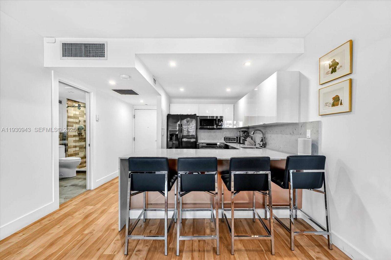 Roney Palace at 2301 Collins Ave, Miami Beach, FL 33139 - For Rent photo 11