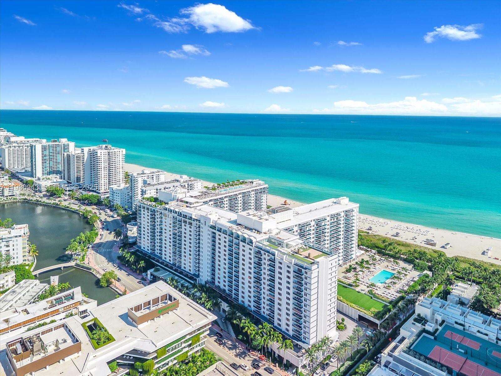 Roney Palace at 2301 Collins Ave, Miami Beach, FL 33139 - For Rent photo 17