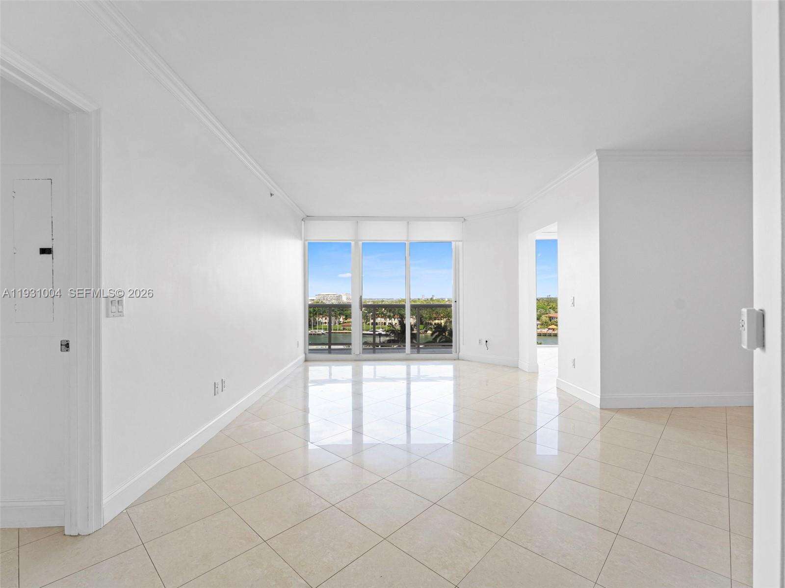 Blue Diamond at Miami Beach, FL 33140 - For Rent photo 2