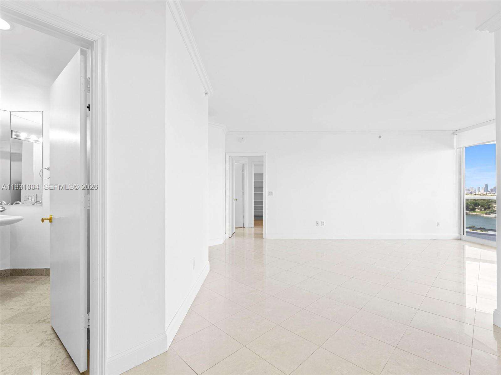 Blue Diamond at Miami Beach, FL 33140 - For Rent photo 9