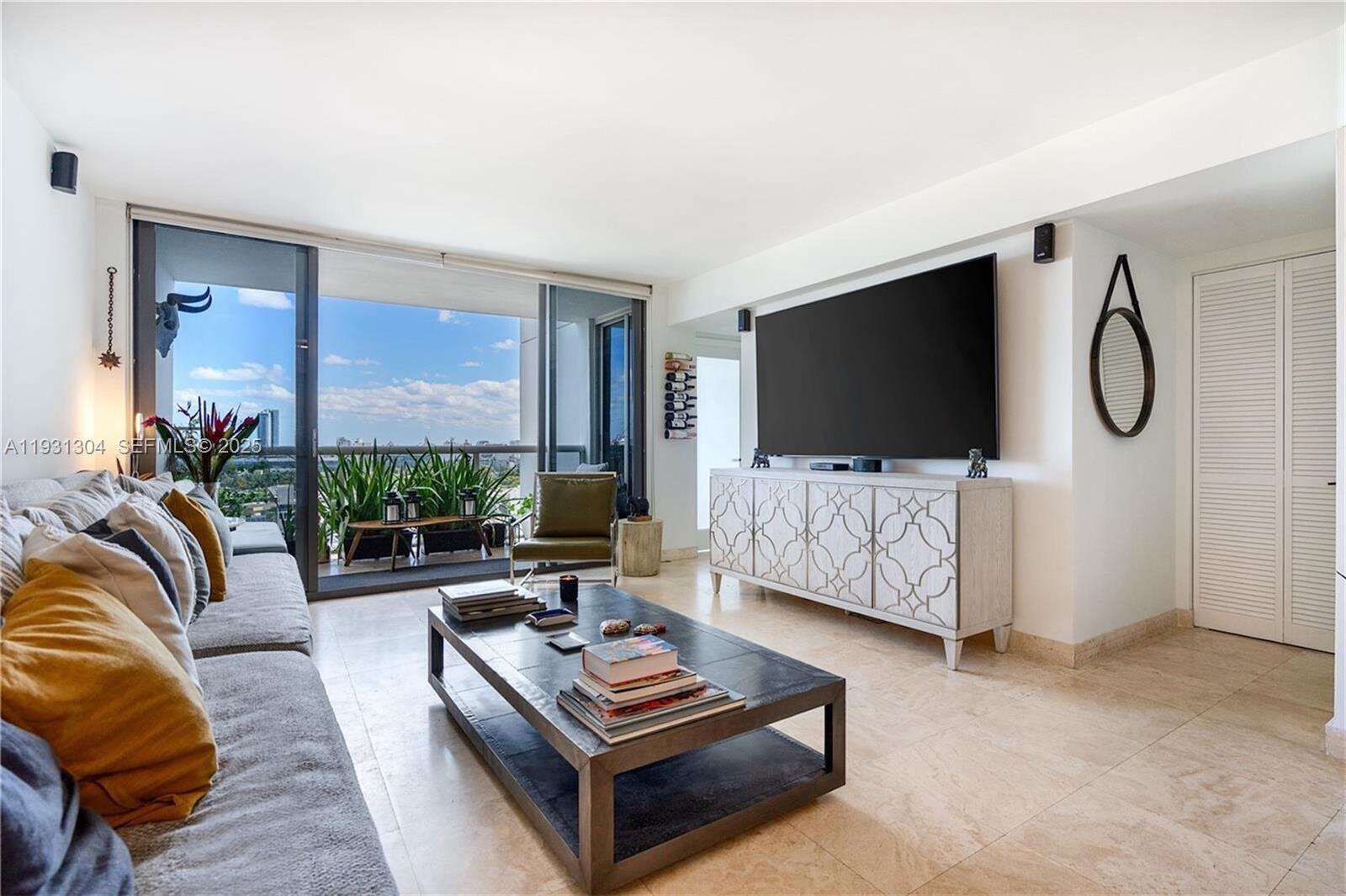 1900 Sunset Harbour Dr, Miami Beach, FL 33139 - For Rent photo 3