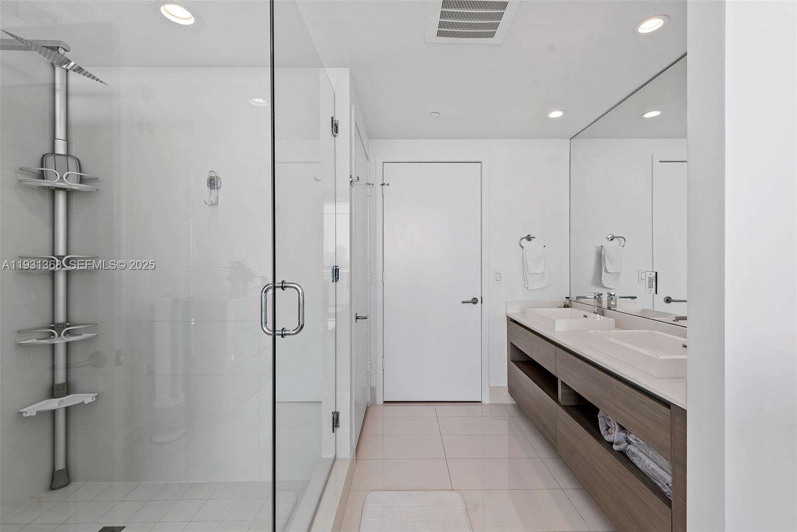 Icon Bay at 460 28 St, Miami, FL 33137 - For Rent photo 34