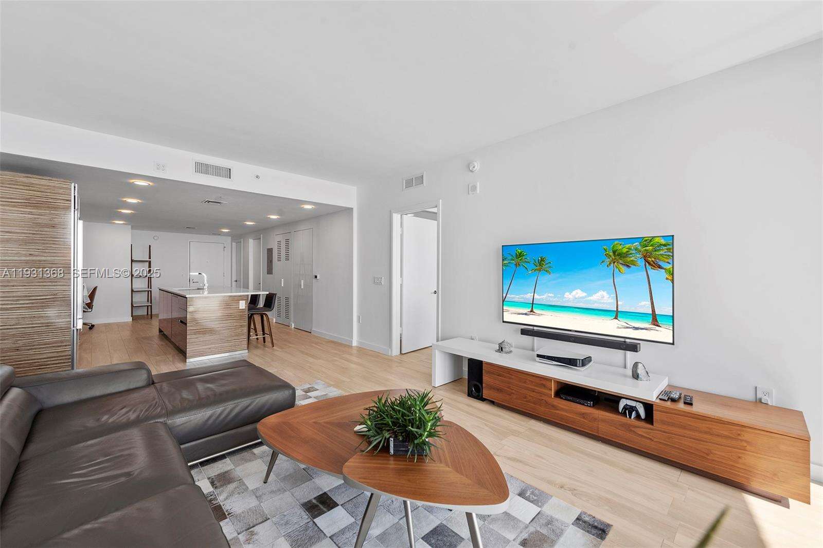 Icon Bay at 460 28 St, Miami, FL 33137 - For Rent photo 9