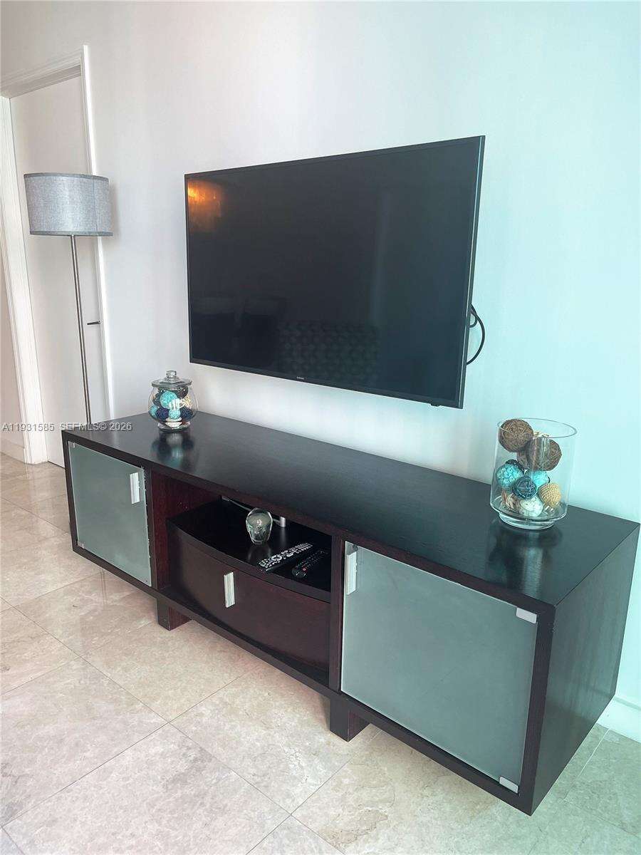 500 Brickell at 500 Brickell Ave, Miami, FL 33131 - For Rent photo 14
