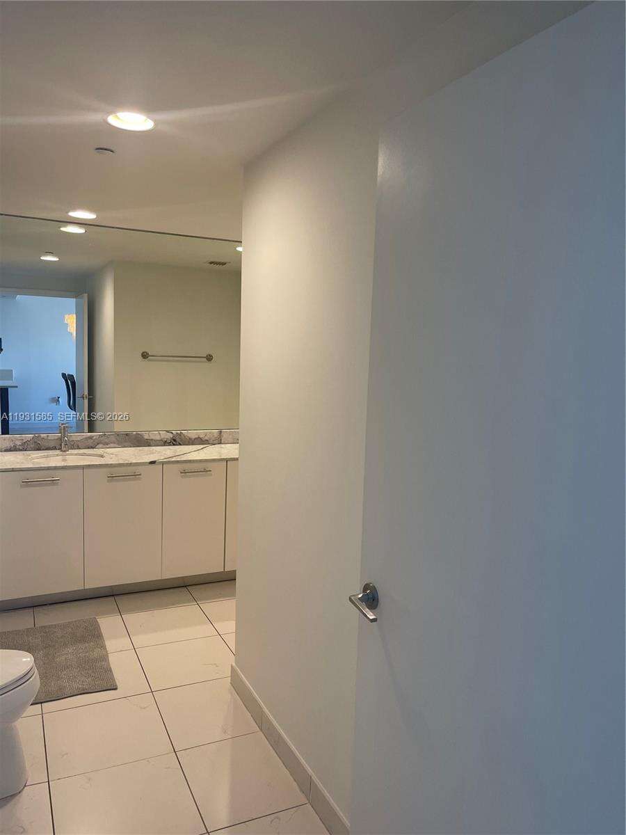 500 Brickell at 500 Brickell Ave, Miami, FL 33131 - For Rent photo 28