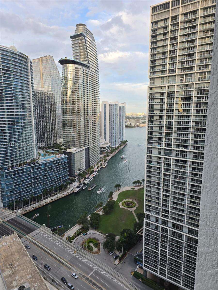 500 Brickell at 500 Brickell Ave, Miami, FL 33131 - For Rent photo 30