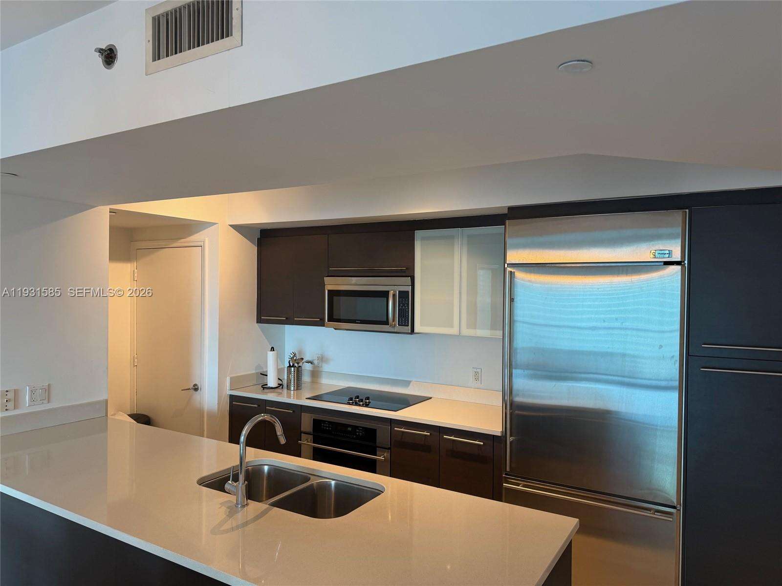 500 Brickell at 500 Brickell Ave, Miami, FL 33131 - For Rent photo 6
