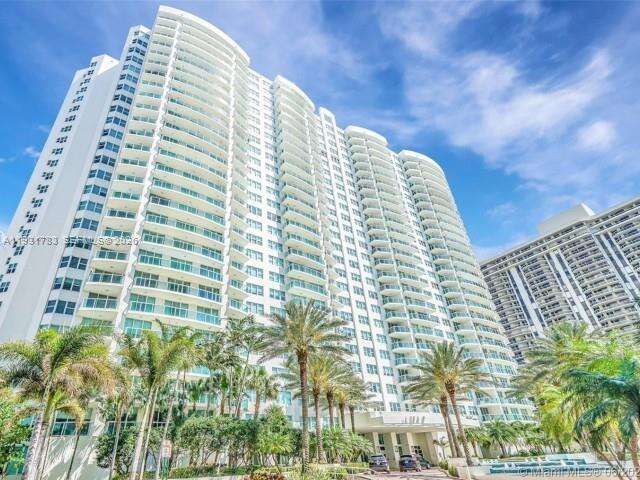Hamptons South at 20201 Country Club Dr, Aventura, FL 33180 - For Rent photo 1