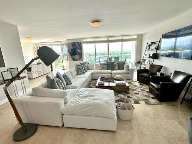 Hamptons South at 20201 Country Club Dr, Aventura, FL 33180 - For Rent photo 17