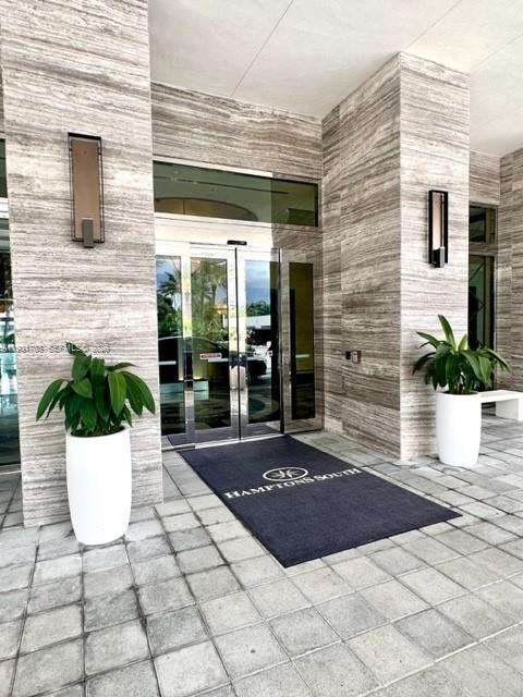 Hamptons South at 20201 Country Club Dr, Aventura, FL 33180 - For Rent photo 3