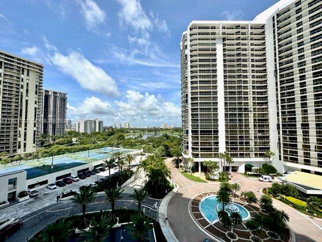 Hamptons South at 20201 Country Club Dr, Aventura, FL 33180 - For Rent photo 54