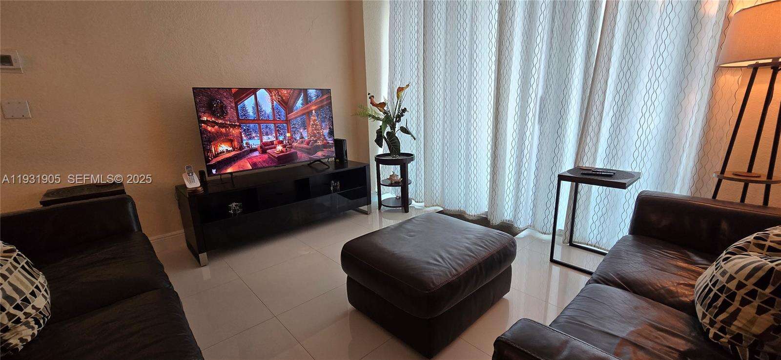 Sian Ocean Residences at 4001 Ocean Dr, Hollywood, FL 33019 - For Rent photo 11