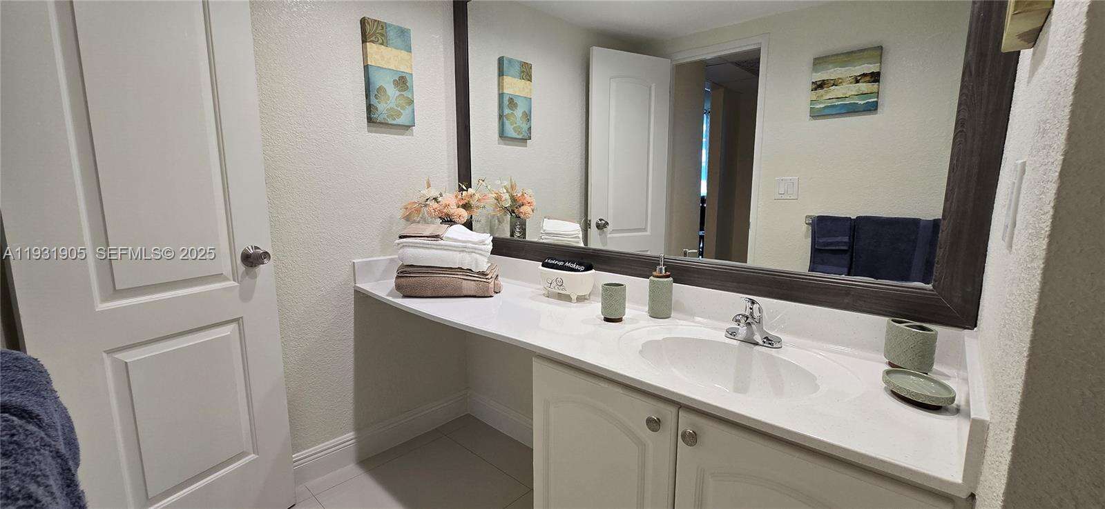 Sian Ocean Residences at 4001 Ocean Dr, Hollywood, FL 33019 - For Rent photo 12