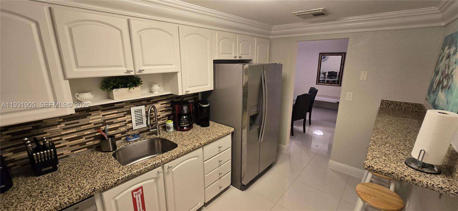 Sian Ocean Residences at 4001 Ocean Dr, Hollywood, FL 33019 - For Rent photo 23