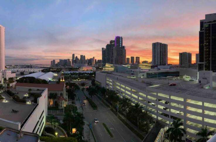 The Grand at 1717 Bayshore Dr, Miami, FL 33132 - For Rent photo 2