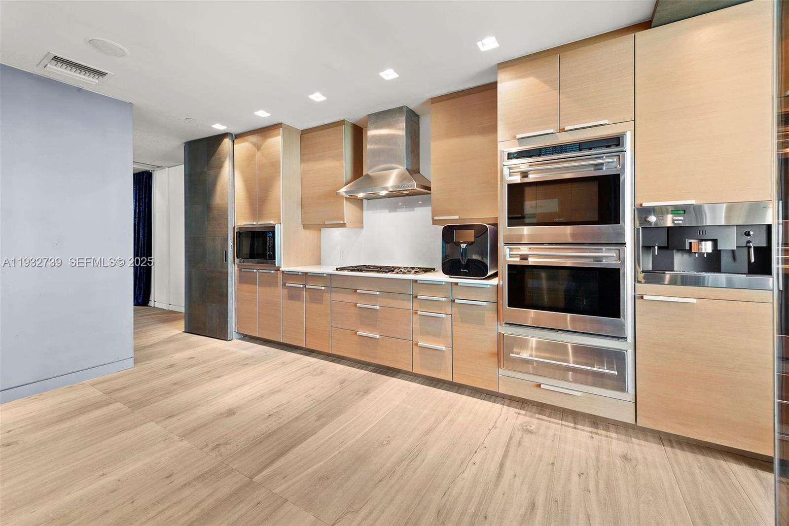 The Ritz Carlton Condos For Sale & Rent at Bal Harbour, FL 33154 - For Rent photo 20