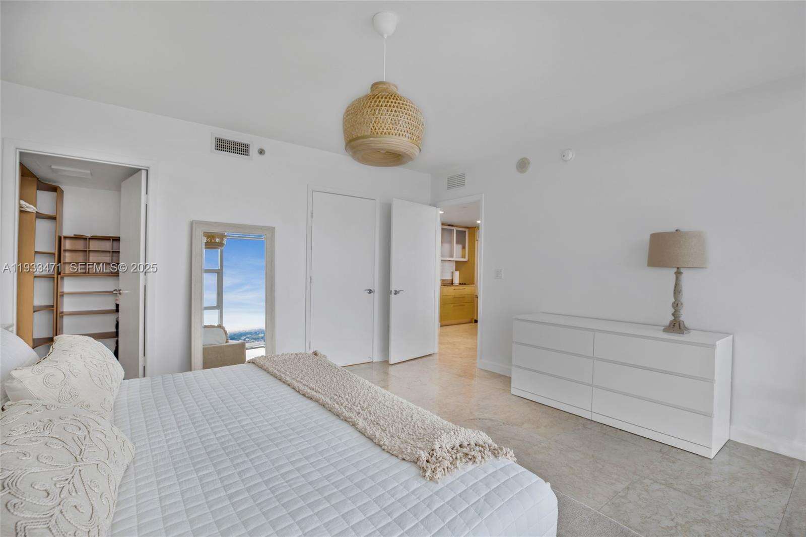 The Beach Club Two at 1830 Ocean Dr, Hallandale Beach, FL 33009 - For Rent photo 16
