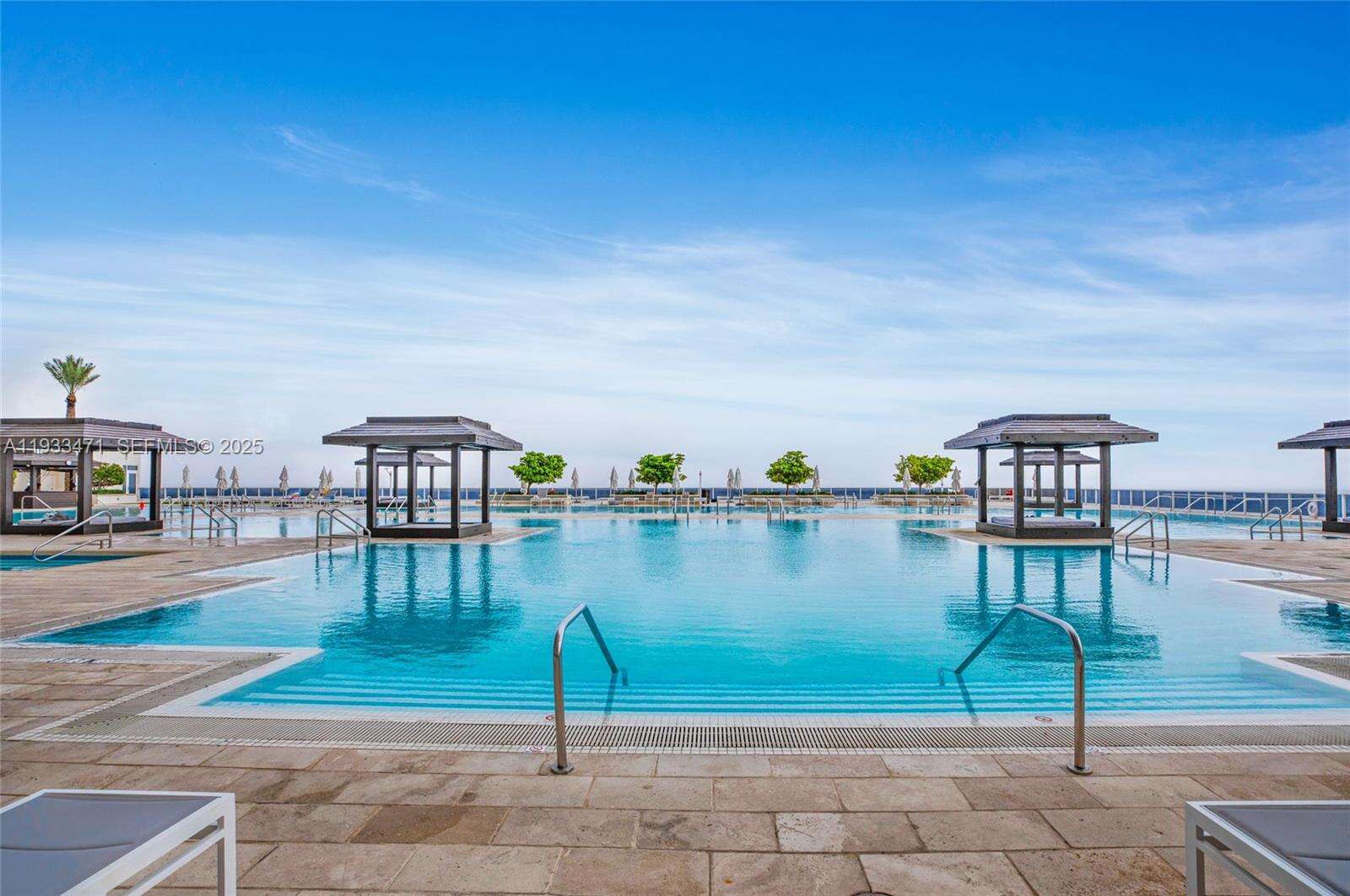 The Beach Club Two at 1830 Ocean Dr, Hallandale Beach, FL 33009 - For Rent photo 25