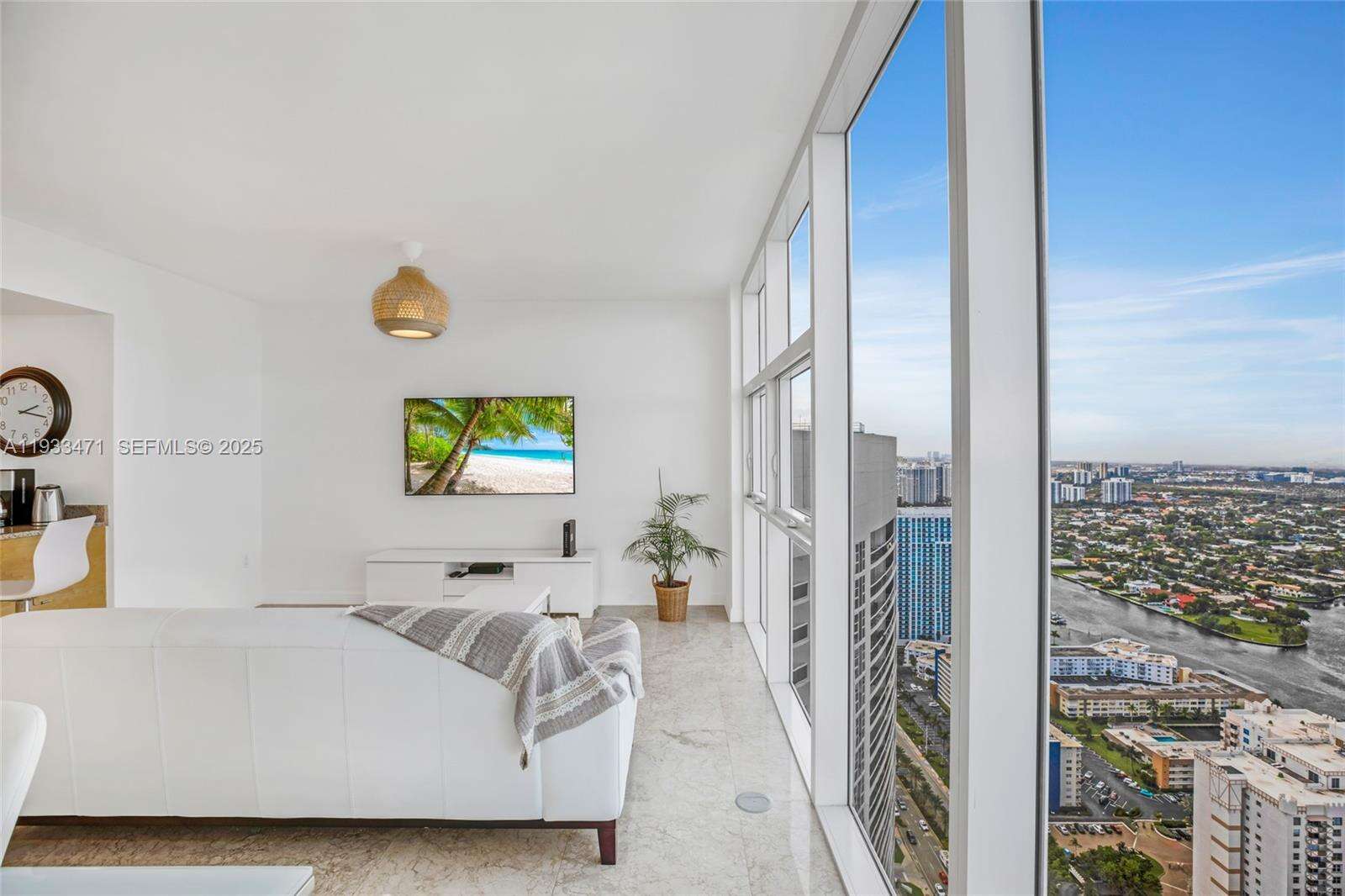 The Beach Club Two at 1830 Ocean Dr, Hallandale Beach, FL 33009 - For Rent photo 10