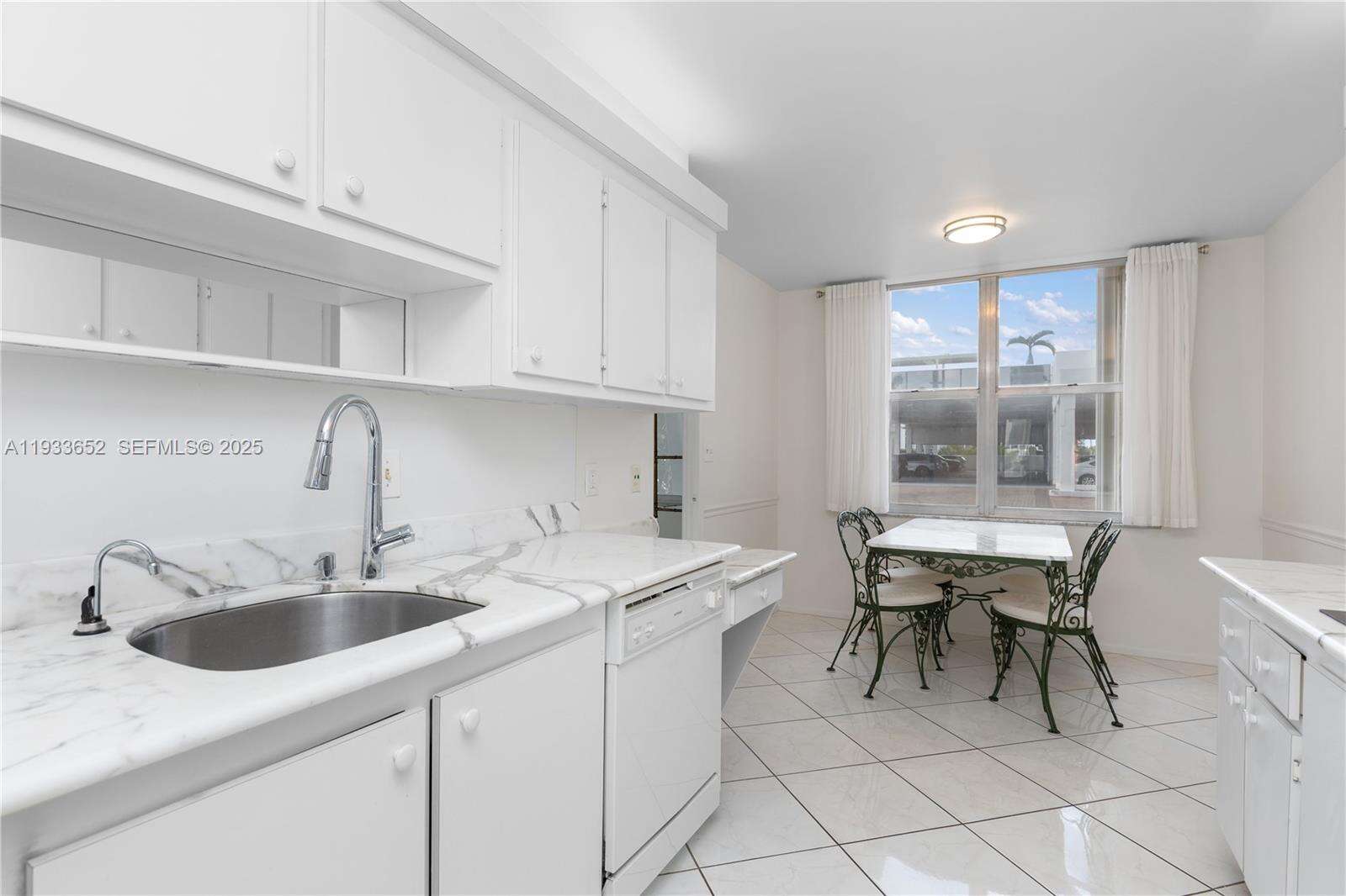 Aquarius at 2751 Ocean Dr, Hollywood, FL 33019 - For Rent photo 12