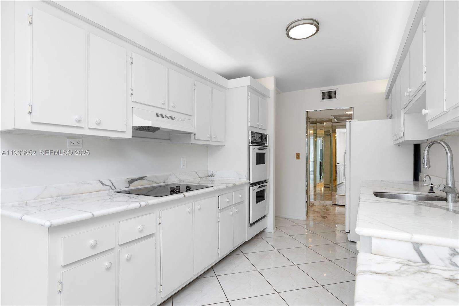 Aquarius at 2751 Ocean Dr, Hollywood, FL 33019 - For Rent photo 13
