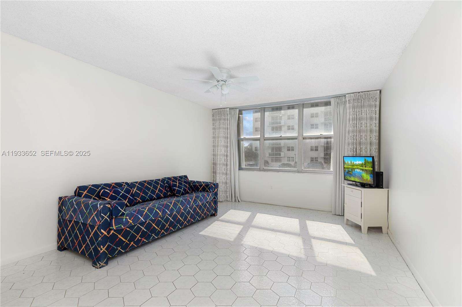 Aquarius at 2751 Ocean Dr, Hollywood, FL 33019 - For Rent photo 14