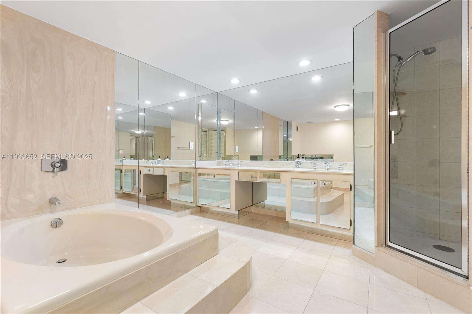 Aquarius at 2751 Ocean Dr, Hollywood, FL 33019 - For Rent photo 23