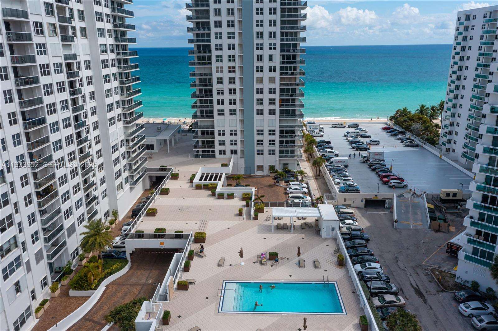 Aquarius at 2751 Ocean Dr, Hollywood, FL 33019 - For Rent photo 49