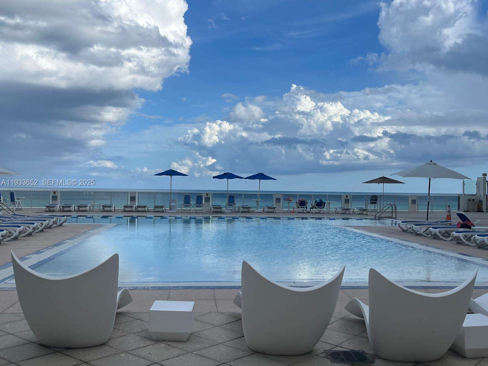 Aquarius at 2751 Ocean Dr, Hollywood, FL 33019 - For Rent photo 56