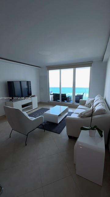 Roney Palace at 2301 Collins Ave, Miami Beach, FL 33139 - For Rent photo 5
