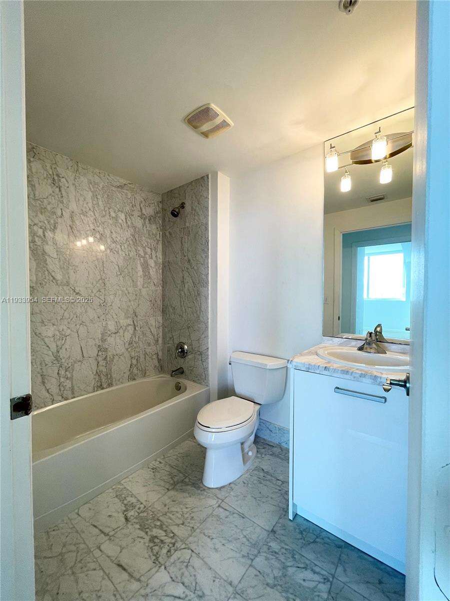 Vizcayne South at 253 2 St, Miami, FL 33132 - For Rent photo 32
