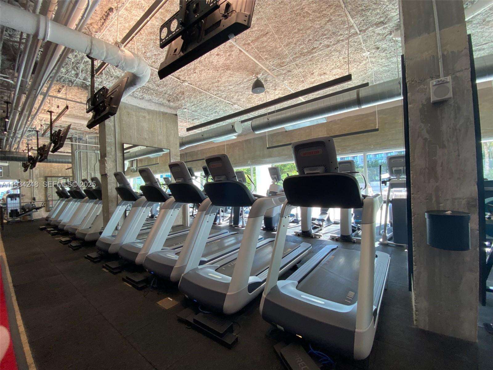 Roney Palace at 2301 Collins Ave, Miami Beach, FL 33139 - For Rent photo 40