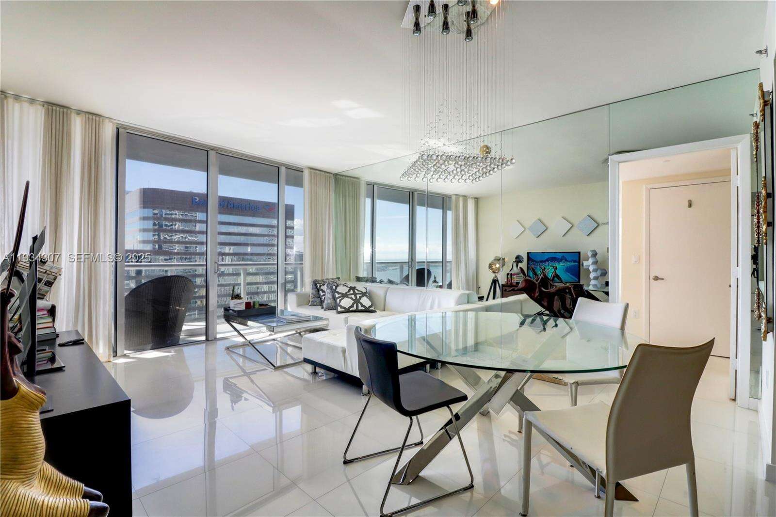 Icon Brickell 2 at 495 Brickell Ave, Miami, FL 33131 - For Rent photo 4