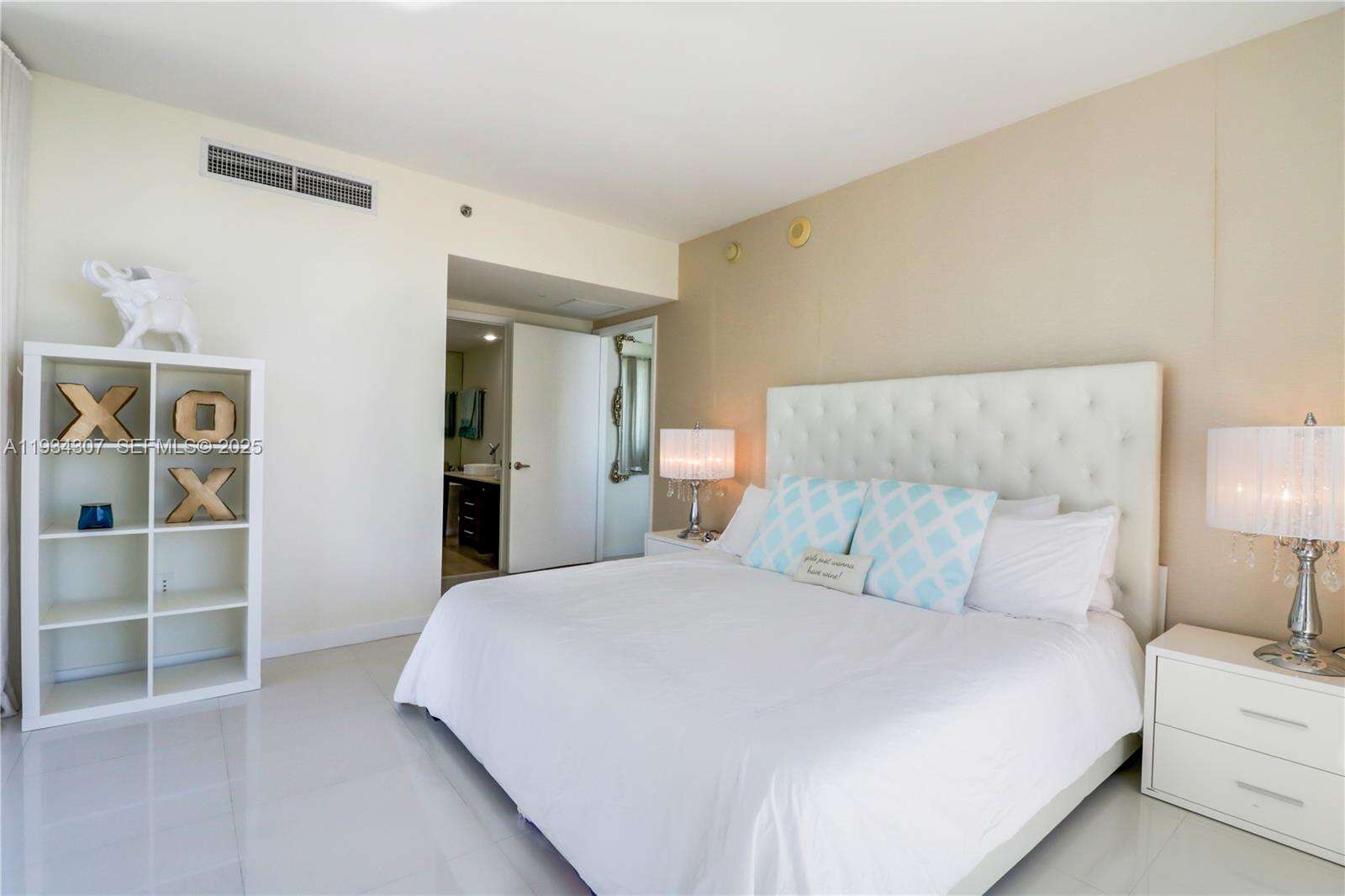 Icon Brickell 2 at 495 Brickell Ave, Miami, FL 33131 - For Rent photo 9