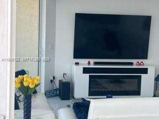 La Perla at 16699 Collins Ave, Sunny Isles Beach, FL 33160 - For Rent photo 4