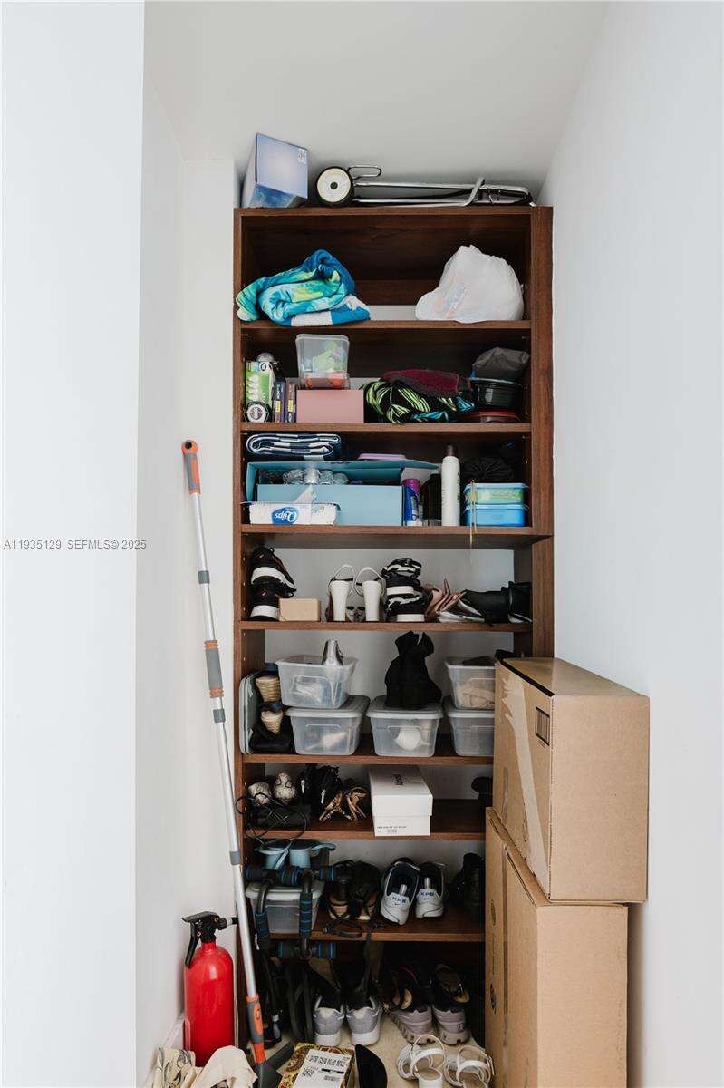 Wind By Neo at 350 Miami Ave, Miami, FL 33130 - For Rent photo 16