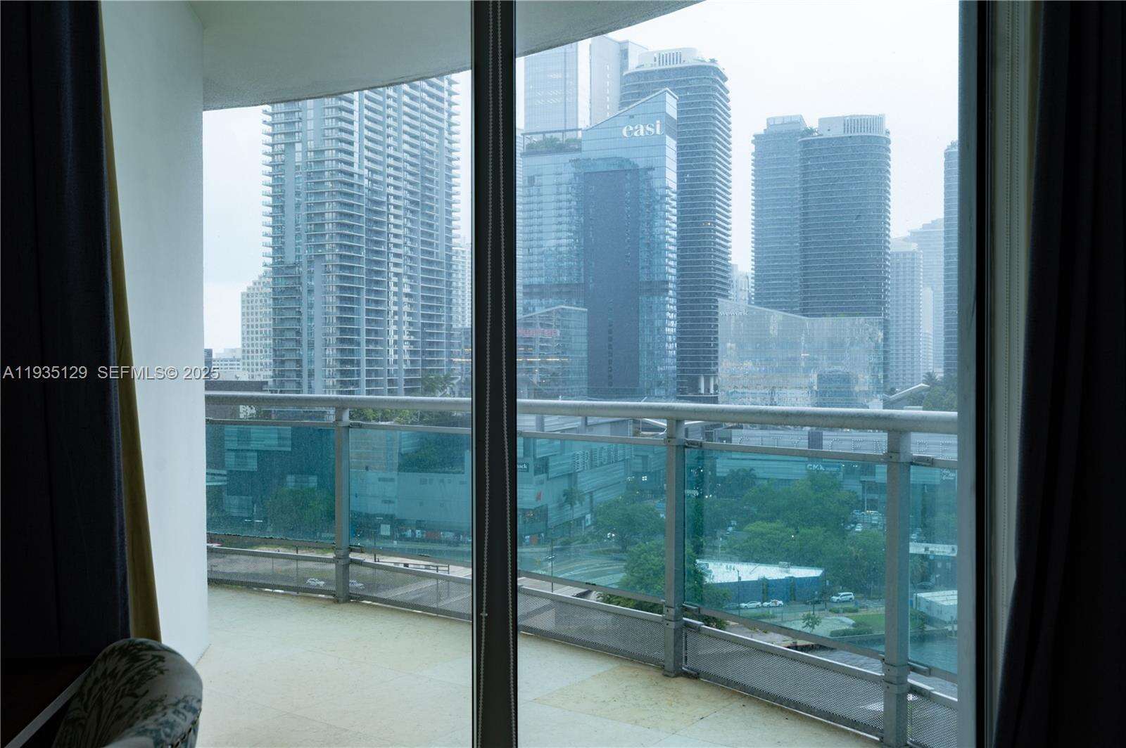 Wind By Neo at 350 Miami Ave, Miami, FL 33130 - For Rent photo 21