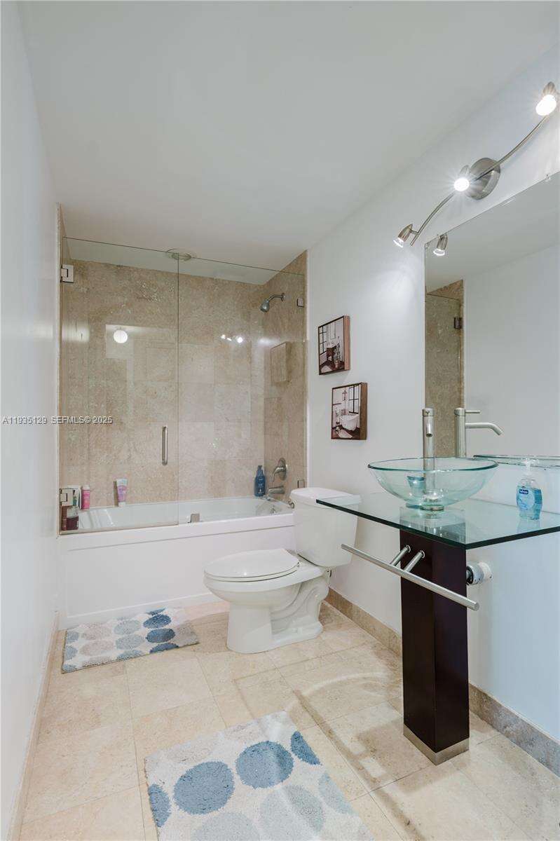 Wind By Neo at 350 Miami Ave, Miami, FL 33130 - For Rent photo 9