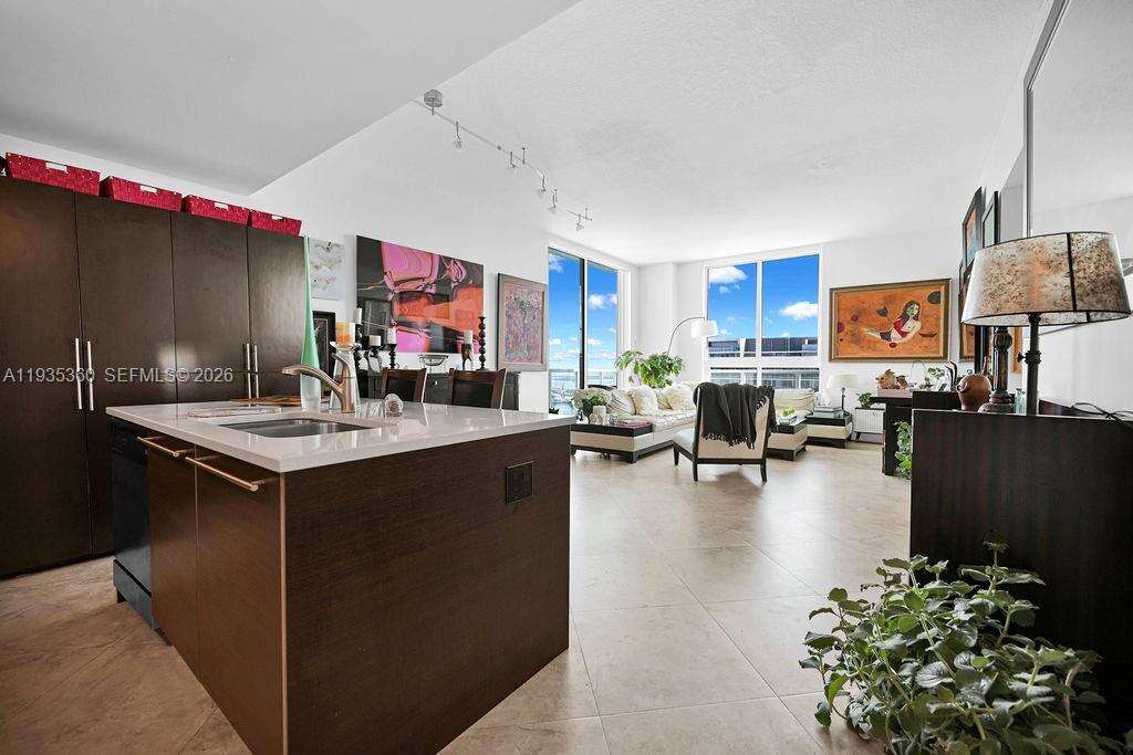 Quantum On The Bay at 1900 Bayshore Dr, Miami, FL 33132 - For Rent photo 11