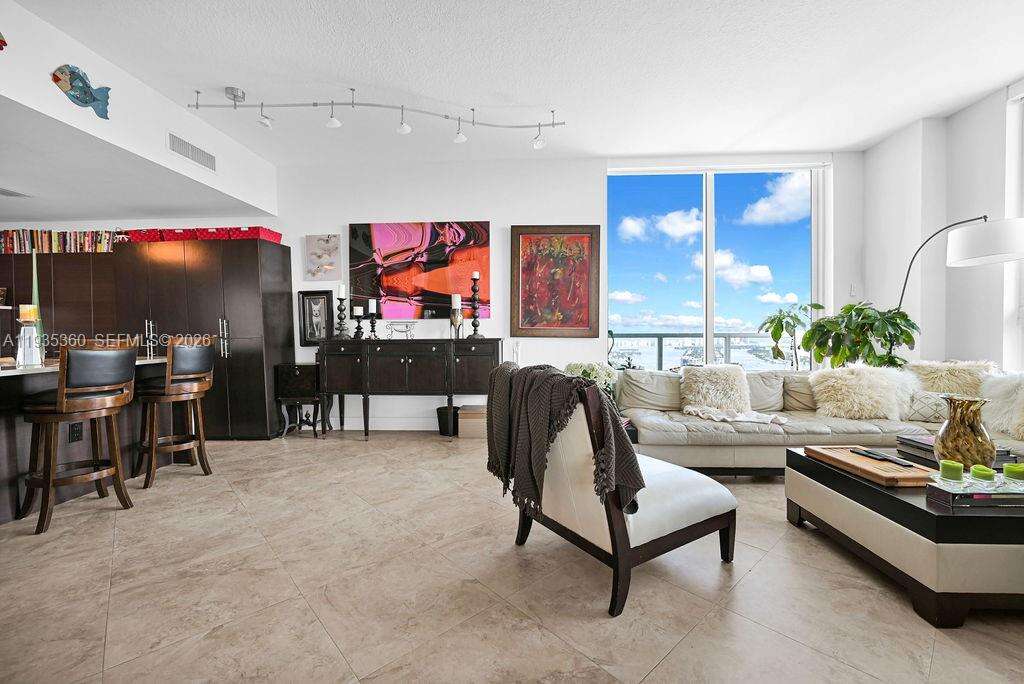 Quantum On The Bay at 1900 Bayshore Dr, Miami, FL 33132 - For Rent photo 5