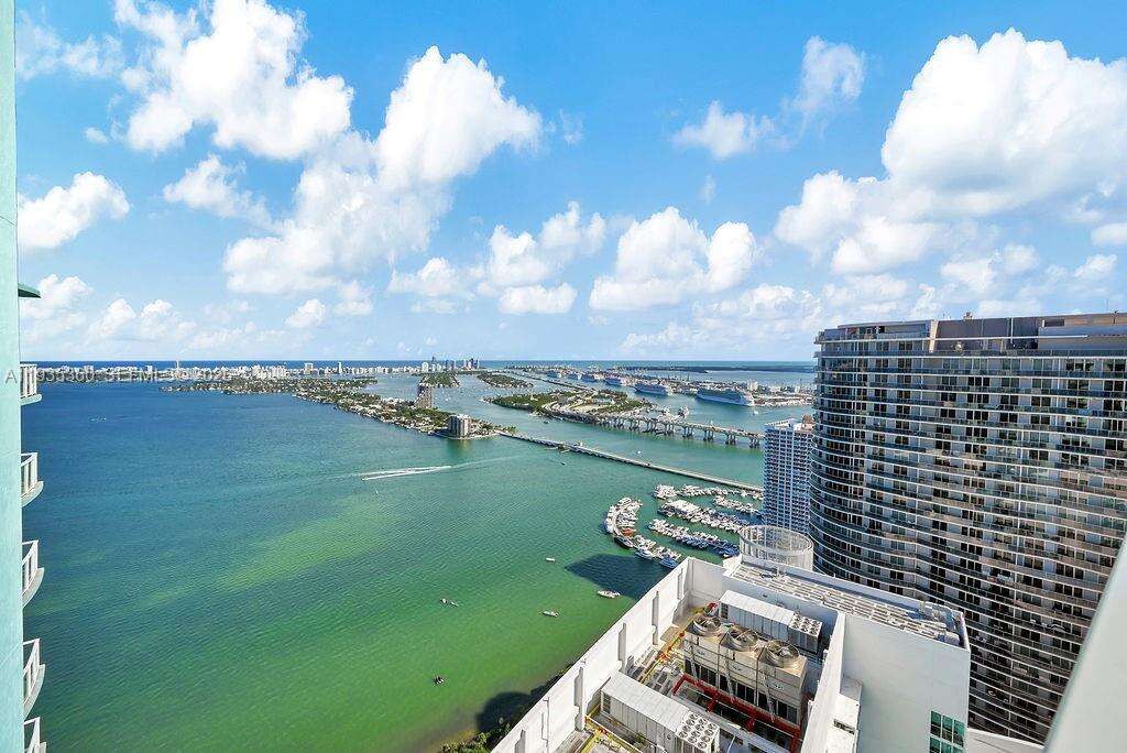 Quantum On The Bay at 1900 Bayshore Dr, Miami, FL 33132 - For Rent photo 43