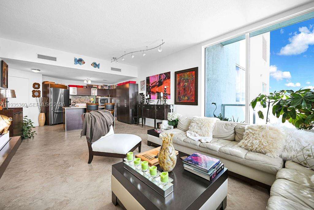 Quantum On The Bay at 1900 Bayshore Dr, Miami, FL 33132 - For Rent photo 6