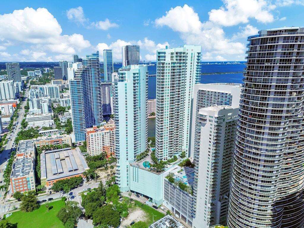 Quantum On The Bay at 1900 Bayshore Dr, Miami, FL 33132 - For Rent photo 55