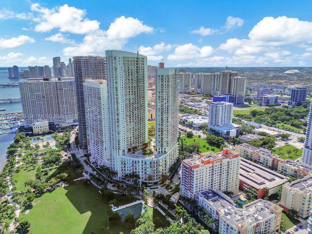 Quantum On The Bay at 1900 Bayshore Dr, Miami, FL 33132 - For Rent photo 56